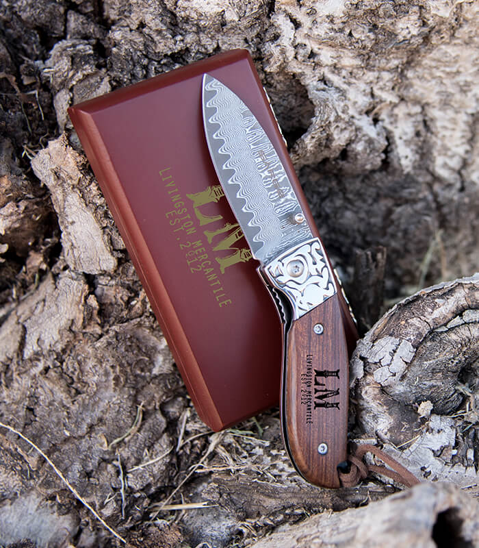 Custom engraved Damscus knife with presentation box